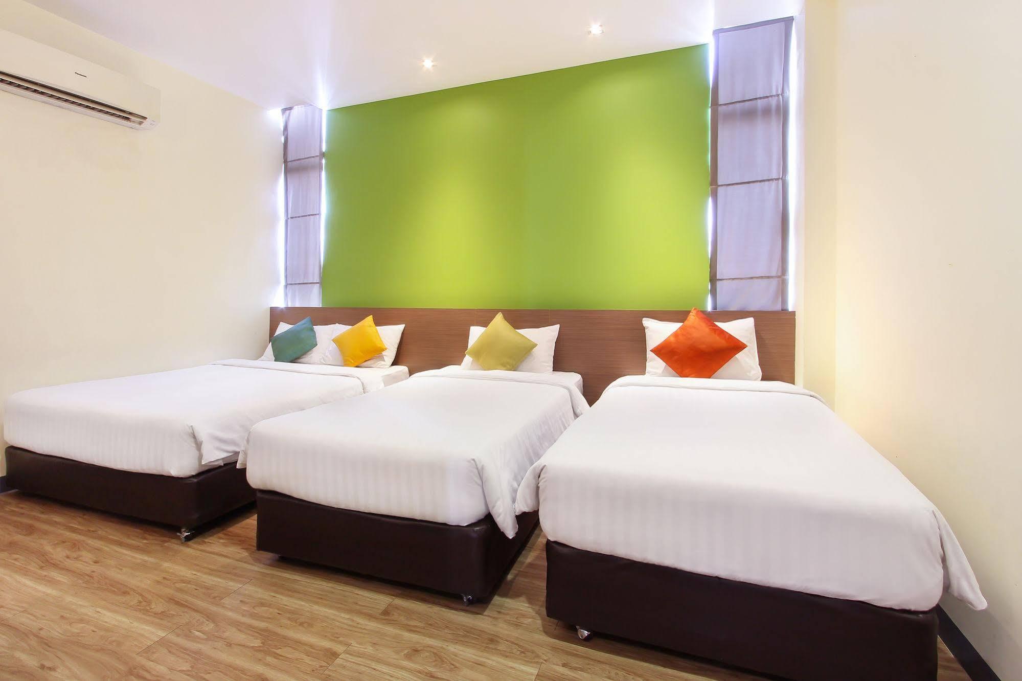 D Varee Xpress Makkasan Hotel Bangkok Exterior foto